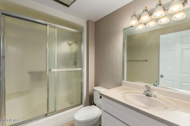 Building Photo - 12630 N Blue Ridge Dr