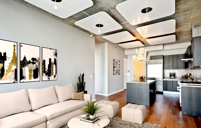 Building Photo - 600 N Fairbanks Ct