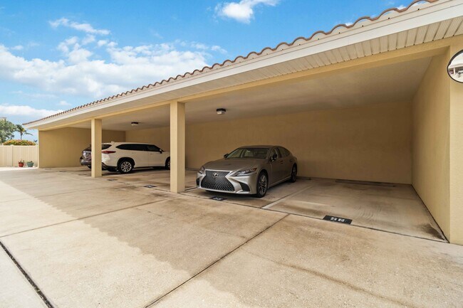 Building Photo - 501 Haben Blvd