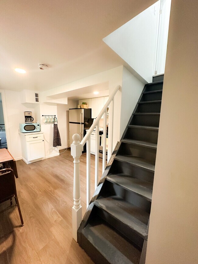 Building Photo - 2919 Elm St