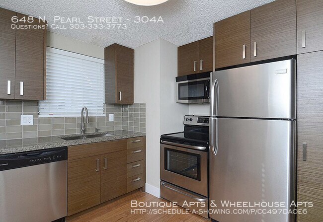 Building Photo - Boutique Apartments