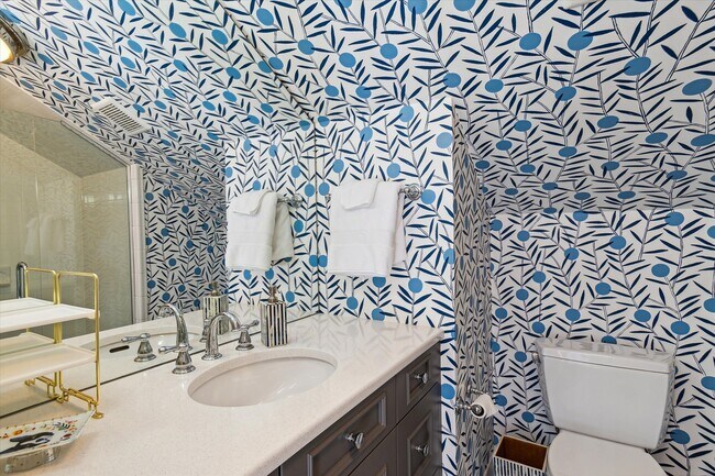 Building Photo - 3466 Bloomfield Club Dr