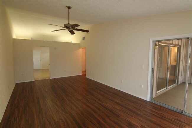 Building Photo - 5629 Westwind Ln