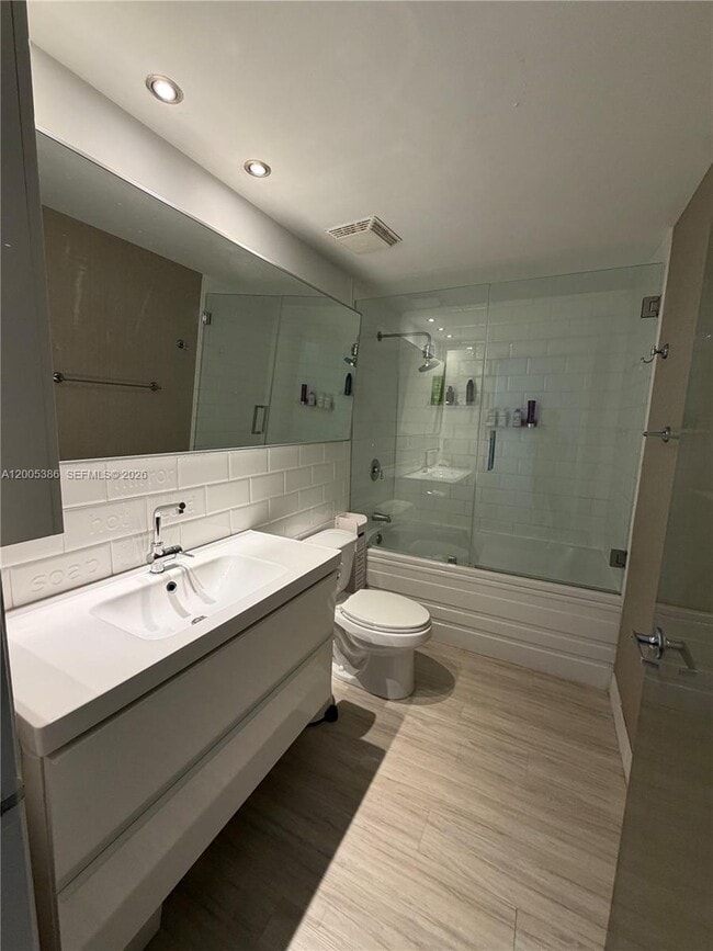 Building Photo - 690 SW 1st Ct