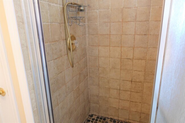 Building Photo - 30 Cedar Rock Dr