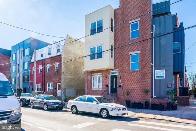 Building Photo - 1002 S 20th St