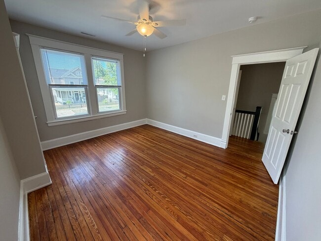 Building Photo - Charming 4bdrm/1.5bth Home Located in Richmond's North Highland Park w/Balcony!!