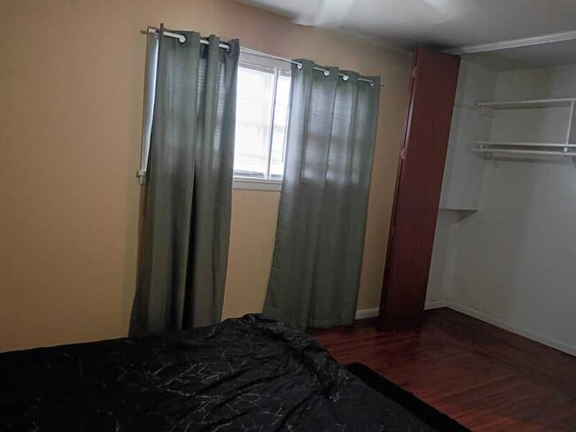 Building Photo - 117 S Elder Ln