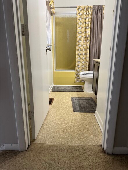 Building Photo - 334 Shenandoah Cir