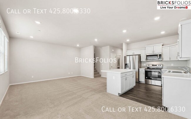 Building Photo - Soothing Retreat in Stunning Bremerton