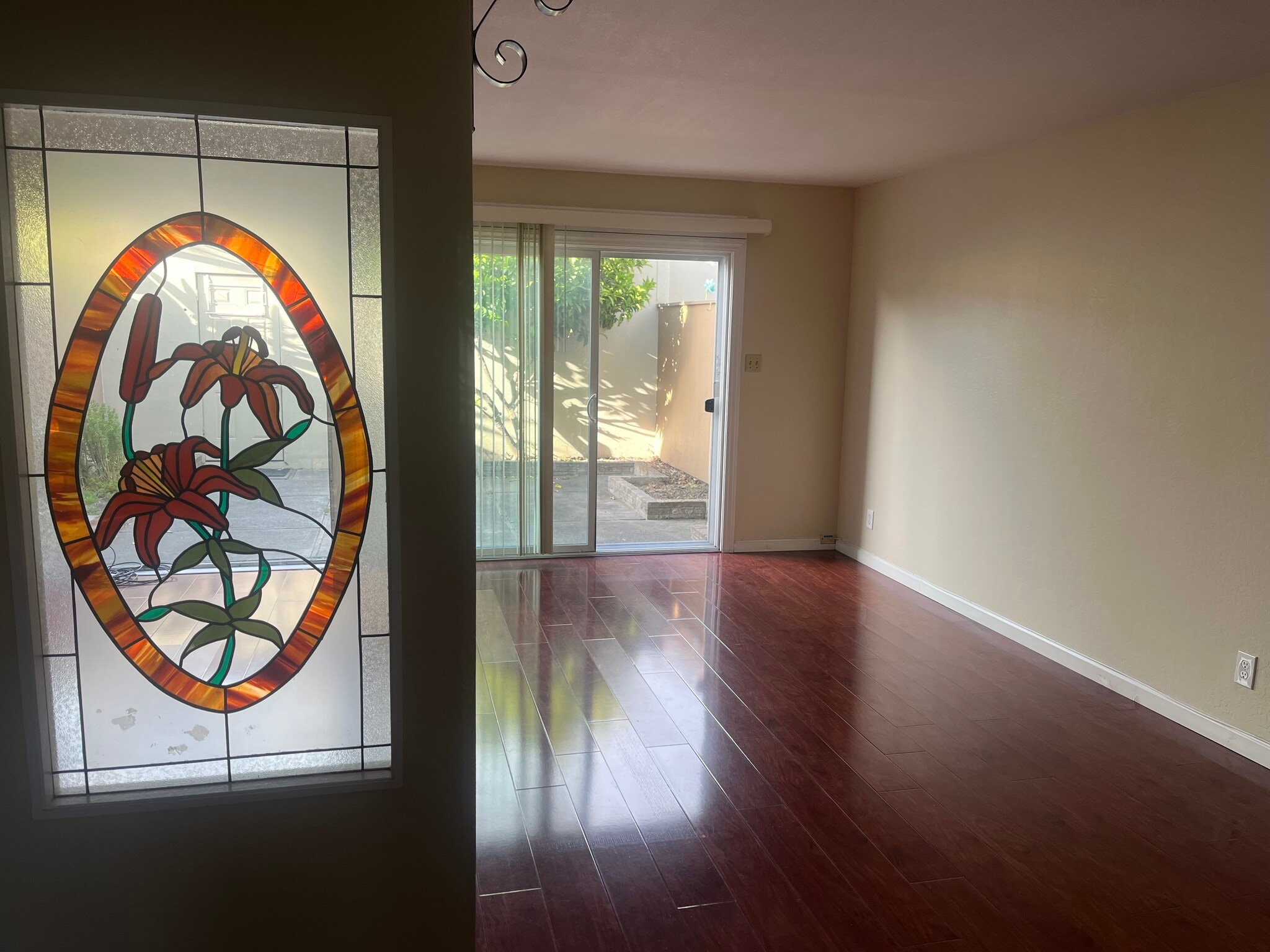 Building Photo - 3026 Cerro Vista