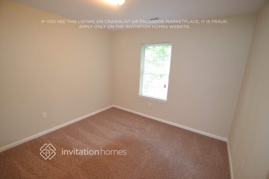 Building Photo - 2326 Lomax Ct SE