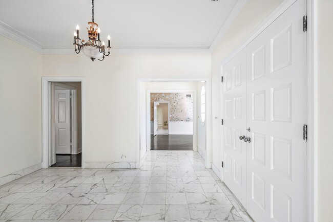 Building Photo - 157 Wells Rd