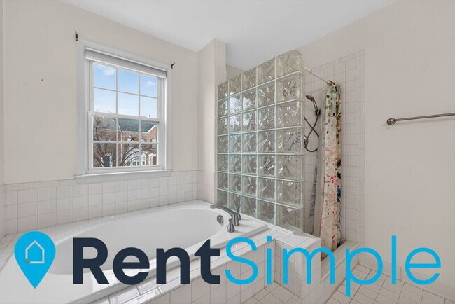 Building Photo - 13136 Ashnut Ln