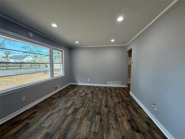 Building Photo - 109 Scarlett Dr