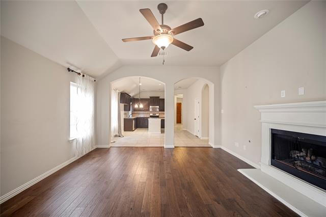 Building Photo - 2306 Lucerne Dr