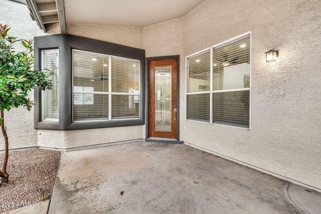 Building Photo - 9379 E Windrose Dr