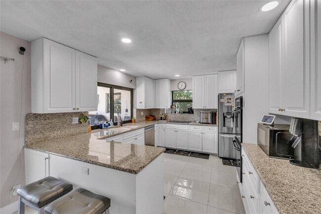 Building Photo - 11266 NW 10th Pl