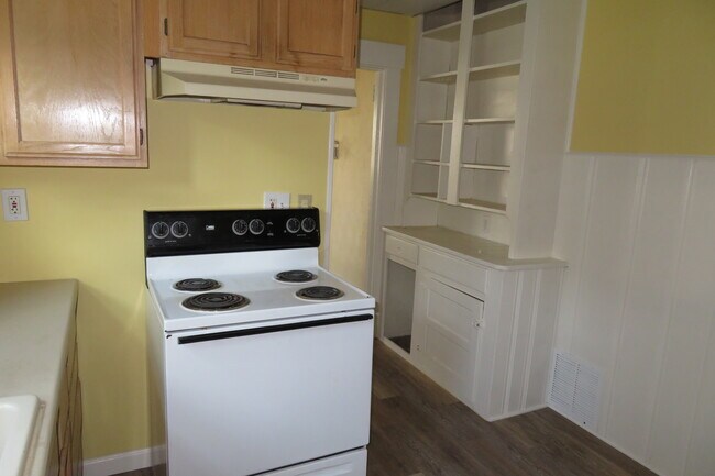 Building Photo - 424 Kirn Ave