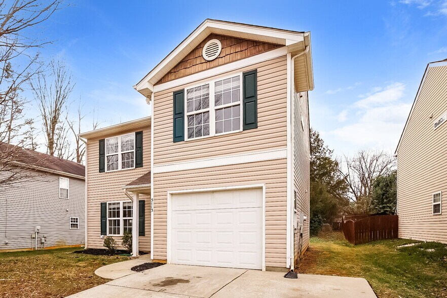 Building Photo - 5113 Autumn Oak Dr