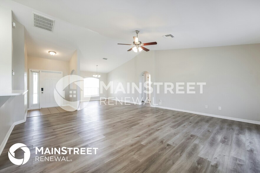 Building Photo - 2715 72nd St W