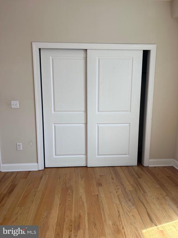 Building Photo - 1400-14 S Darien St