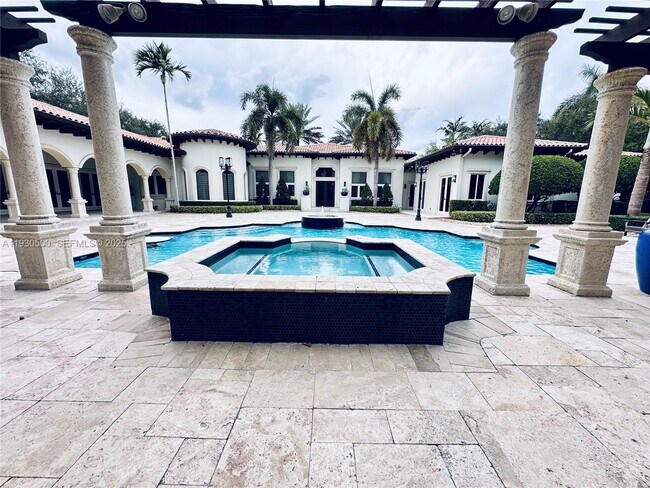 Building Photo - 6180 SW 132nd St