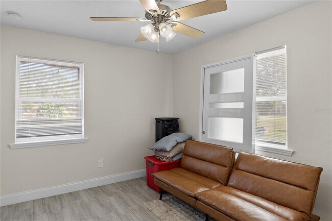 Building Photo - 1305 Fountainhead Dr