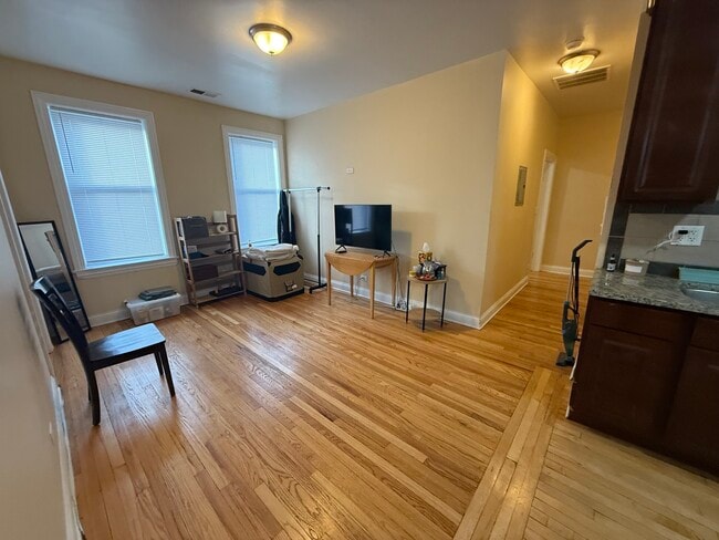 Building Photo - 3205 N Central Ave