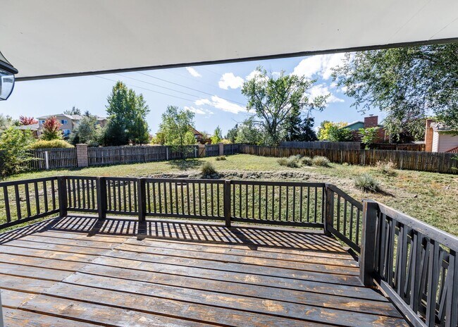 Building Photo - Charming 3 Bed Home Centrally located, Lar...