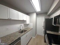 Building Photo - 666 W Germantown Pike