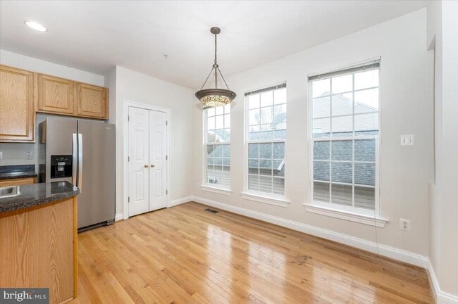 Building Photo - 23029 Birch Mead Rd