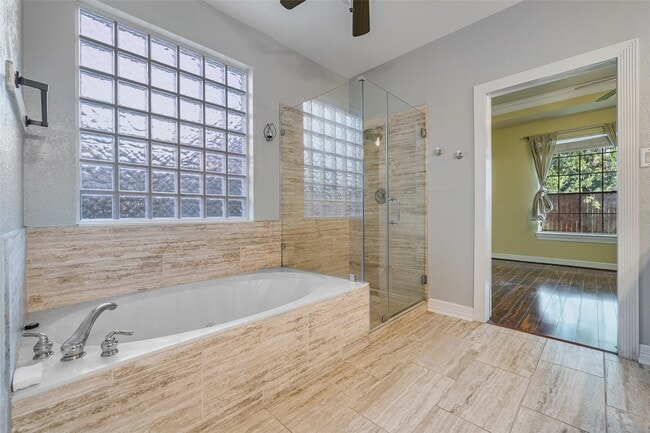 Building Photo - 3403 Hickory Creek Dr