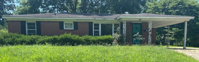 Primary Photo - 534 Roseland Dr