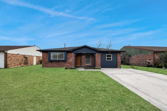 Building Photo - 4114 Fairgreen Ln