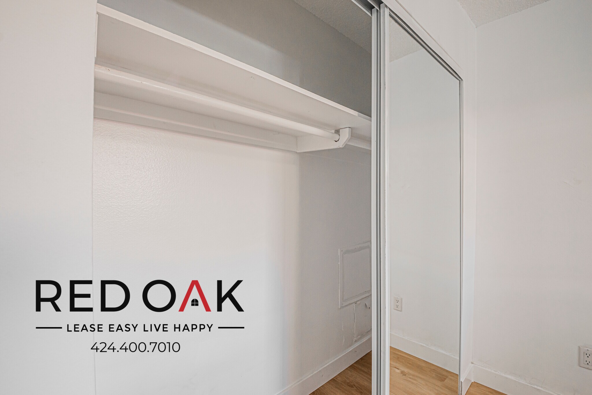 Building Photo - 2244 S Western Ave