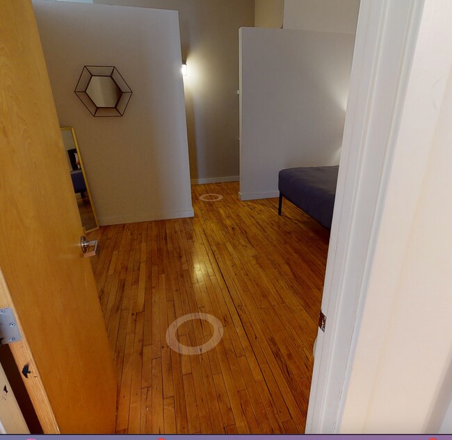 Building Photo - 918 Olive St