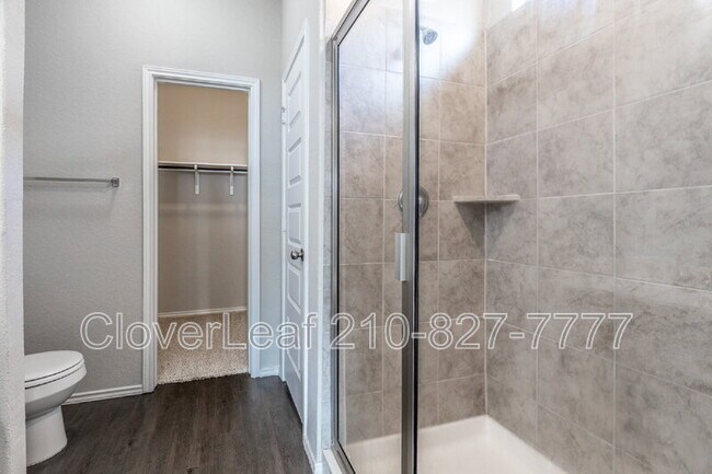 Building Photo - 2450 Dry Moss Way