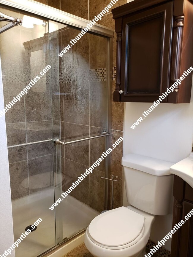 Building Photo - Nice 3 Bedroom, 2 Bathroom, 2 Car Garage and 1,360 Sq Ft. Brick Home in NE Heights.