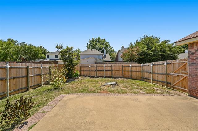 Building Photo - 2305 Valley Creek Dr