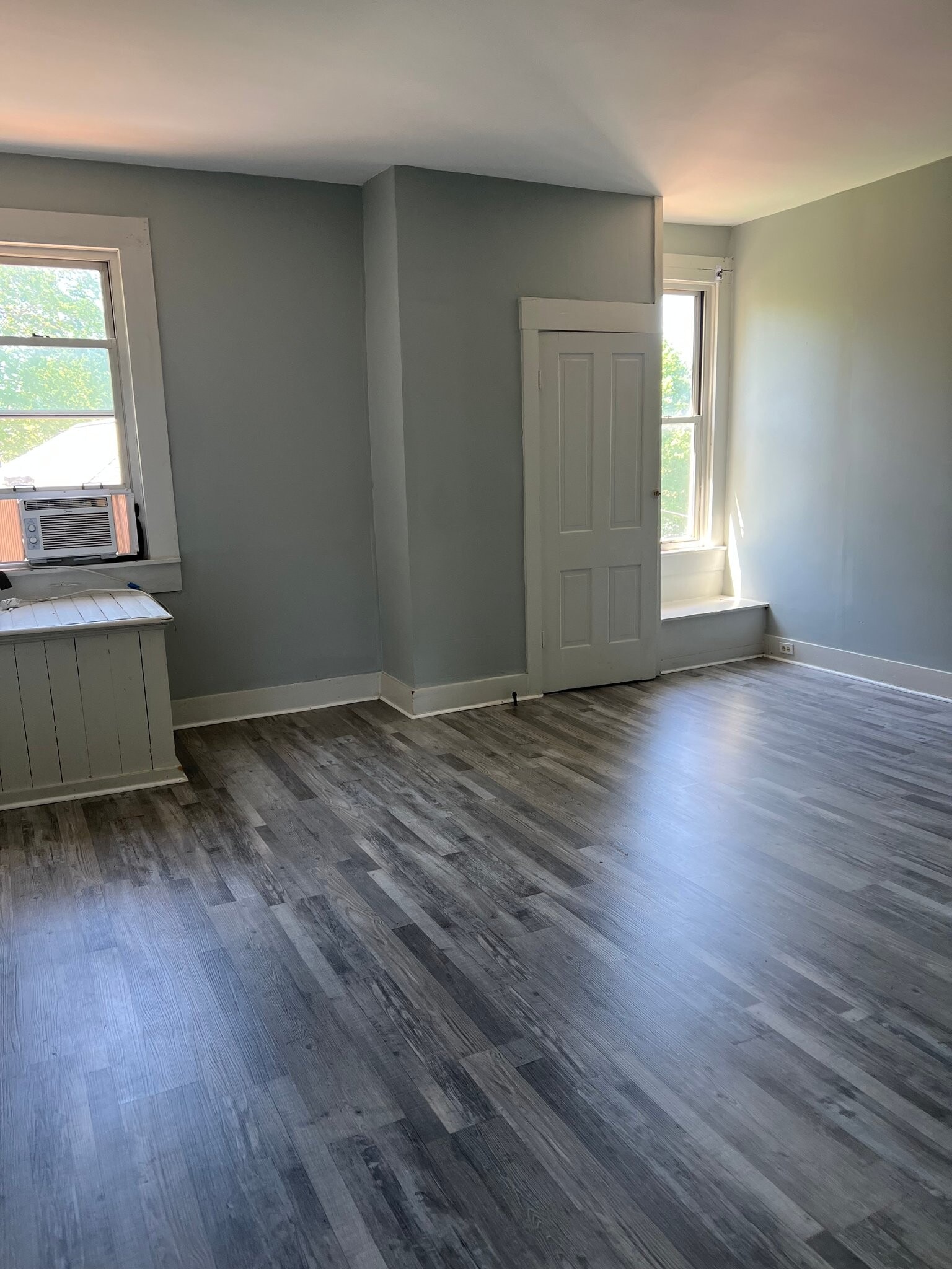 Building Photo - 214 Brown Ave