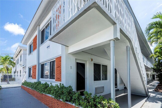Building Photo - 7311 Byron Ave