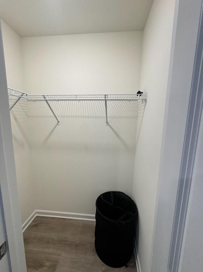 Building Photo - 2611 Carsten Ave