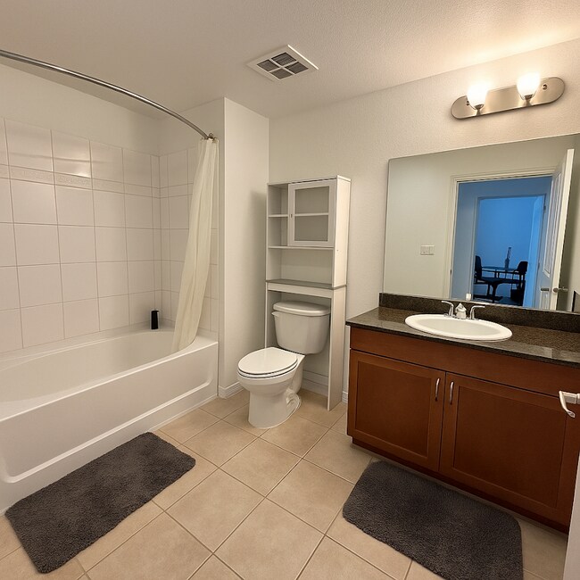 Building Photo - 1240 India St