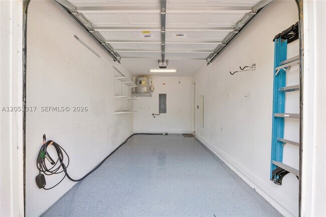 Building Photo - 20914 NW 1st Dr