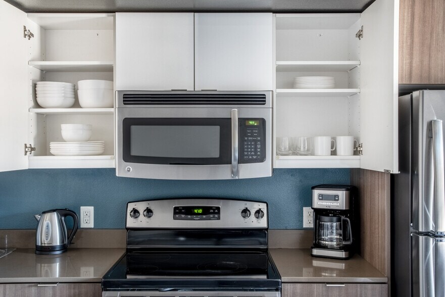 Building Photo - 1530 Belmont Ave