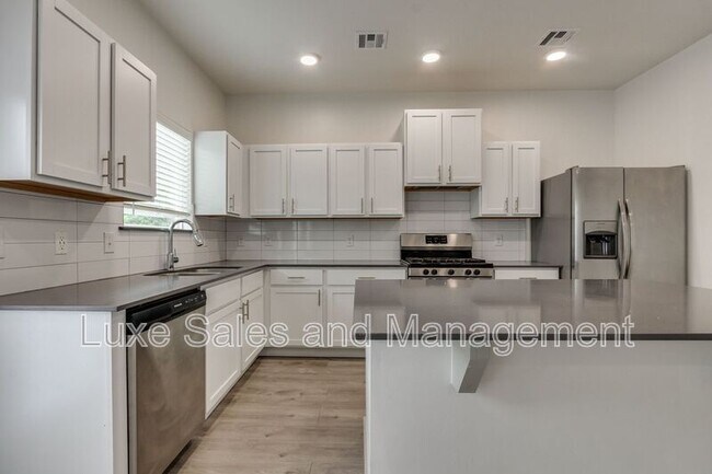 Building Photo - 13508 Vinita Dr