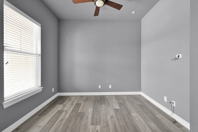 Building Photo - 17040 FM 1097