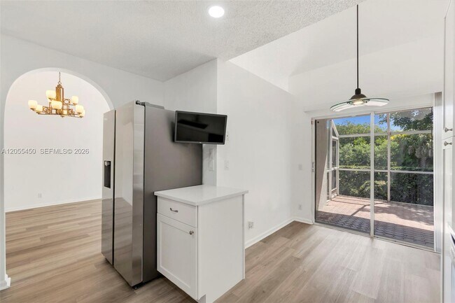 Building Photo - 7370 NW 61st Terrace