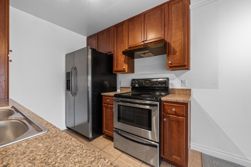 Primary Photo - 1756 Essex St